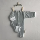 Pijama Enterizo disponible en Alas por tres. Abrigando con amor - Descubre nuestras prendas suaves, cálidas y seguras para los más pequeños. Ropa para bebés prematuros y Niños hasta 4 años. Recién Nacido, Primera muda