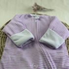 Pijama Enterizo disponible en Alas por tres. Abrigando con amor - Descubre nuestras prendas suaves, cálidas y seguras para los más pequeños. Ropa para bebés prematuros y Niños hasta 4 años. Recién Nacido, Primera muda