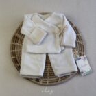 Pijama Kimono disponible en Alas por tres. Abrigando con amor - Descubre nuestras prendas suaves, cálidas y seguras para los más pequeños. Ropa para bebés prematuros y Niños hasta 4 años. Recién Nacido, Primera muda